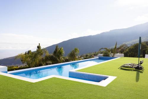 Home2Book Stunning Loft Seaviews Finca La Golosa