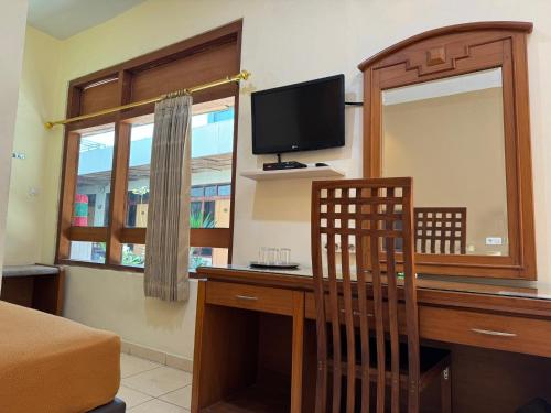 Hotel Priangan Room Type - Classic Quadruple Room