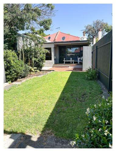HAVEN: Stunning Unley *history*location*charm 3bd - Tap to explore photos