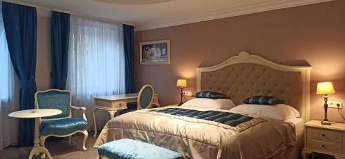 Hotel Waldblick BSR Garten mit Pavillons im Schwarzwald, ideal für Paare, Familien, Hunde in Donaueschingen, Deutschland