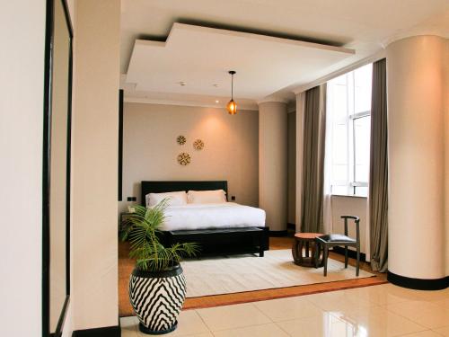 Deluxe Double or Twin Room image 4