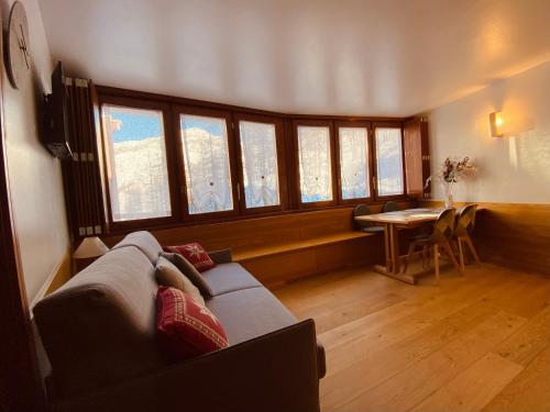 Charlotte Lodge Cervinia Breuil Cervinia