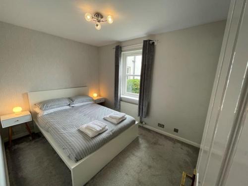 2 Bedroom Apartment near Glasgow Airport