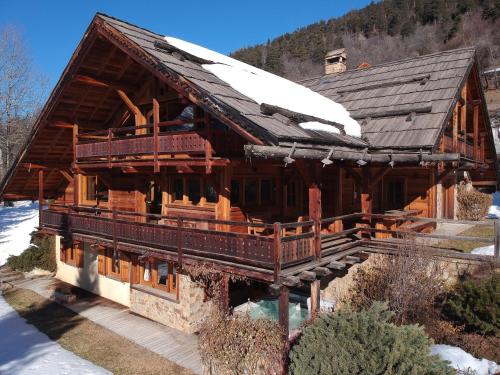 Chalet Grande Ourse gîte à louer La Salle les Alpes