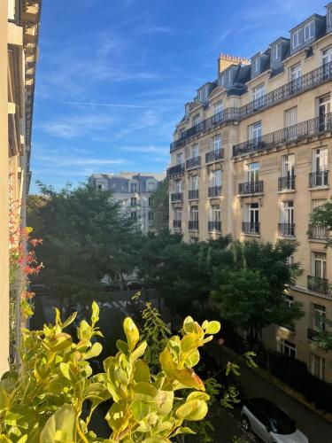 Paris, grand appartement familial, porte Maillot - Location saisonnière - Neuilly-sur-Seine