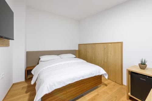 B&B Pri Peclju - image 14