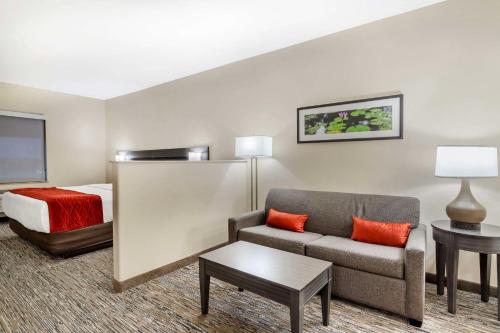Comfort Inn Orange - image 5