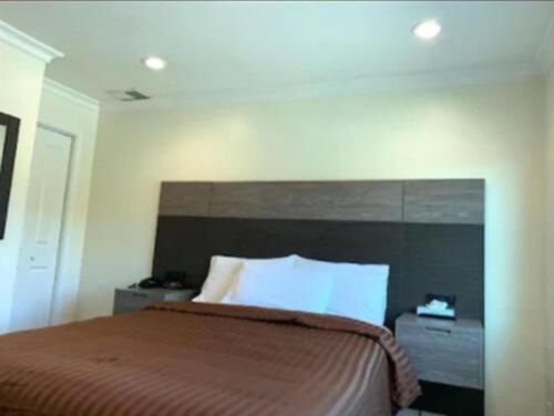San Francisco Inn - Photo 3