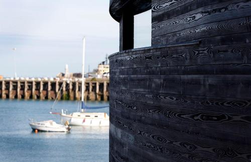 Rocksalt Rooms - image 11
