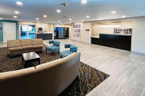 Sleep Inn & Suites