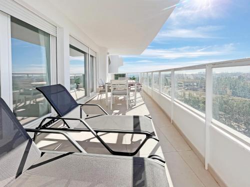 Global Properties, Moderno apartamento de dos terrazas con vistas al mar y a la montaña, Canet de Berenguer (fotografie 7)