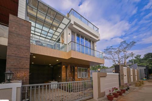 Exterior view, Azure Retreat Villa By Tropicana Stays near Della Adventure