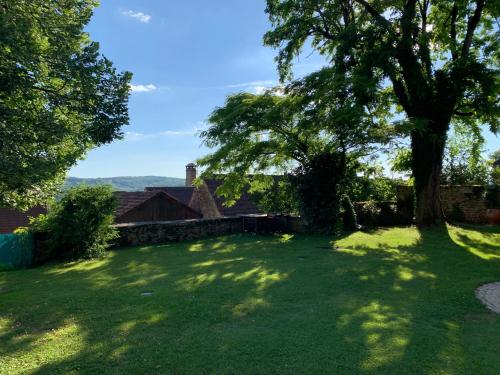 Belle Périgourdine avec piscine à 20 minutes de Sarlat