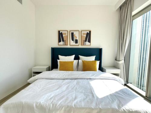 Luxury Apartment Downtown Dubai Mall Burj Khalifa View free Netflix & Prime Video - image 13