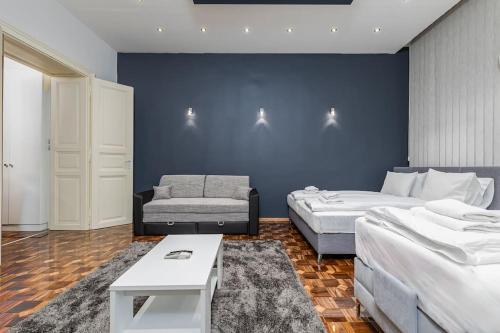 Bold Base Apartment, Budapest