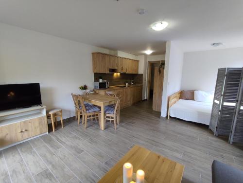 Facilities, Hojsova Straz Brcalnik Apartman Hannzi in Hojsova Stráž