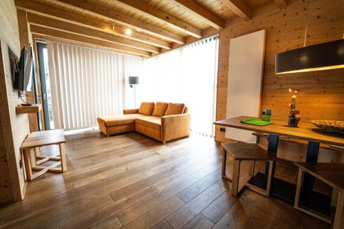 3 bedrooms, 5 beds