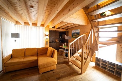 2 bedrooms, 4 beds