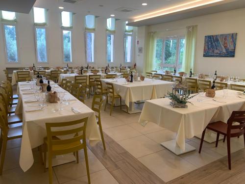Ресторан, San Giuseppe Casa per Ferie in Кверчіанела