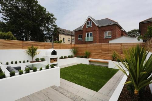 GORDON ROAD by BOURNECOAST - A Modern Holiday Home near the Beach with a Lovely Garden - HB2192 gîte à louer Carrington House