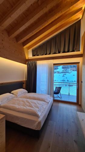 Superior Double or Twin Room with Mountain View