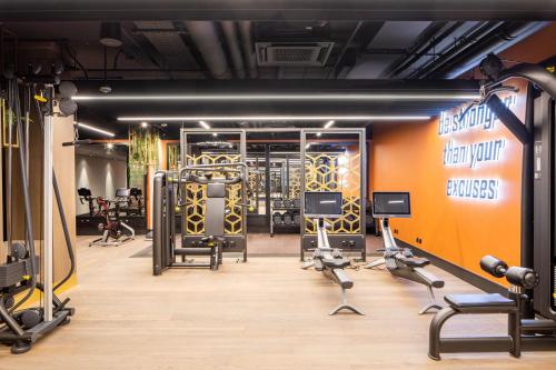 Spacious Apartment in King’s Cross - image 12