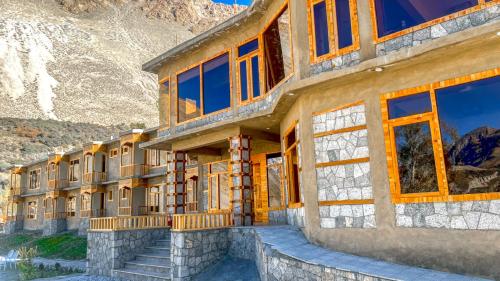 Villa Darya - Truly Hunza - Tap to explore photos