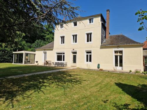 Magnifique Maison de Campagne - Location saisonnière - Saint-Hellier