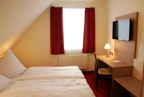 2 twin beds