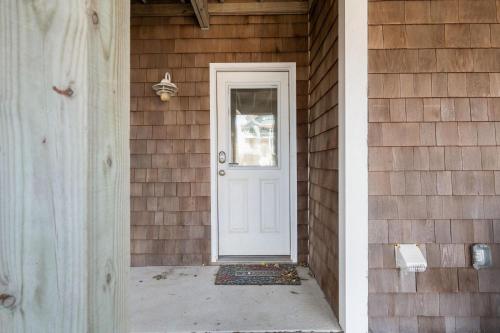 Five-Bedroom Holiday Home image 8