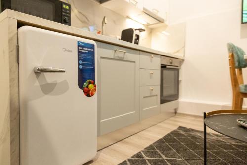 Cozy Loft-Blloku Downtown, Tirana (zdjęcie 6)