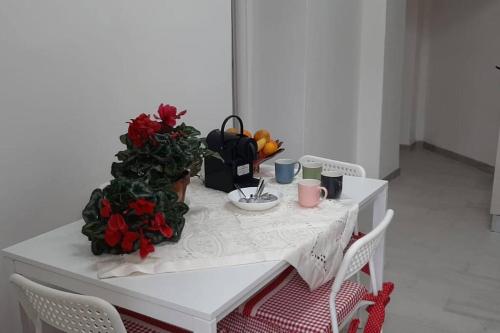 Caterina Apt San Lorenzo 2camere, Roma (foto 7)