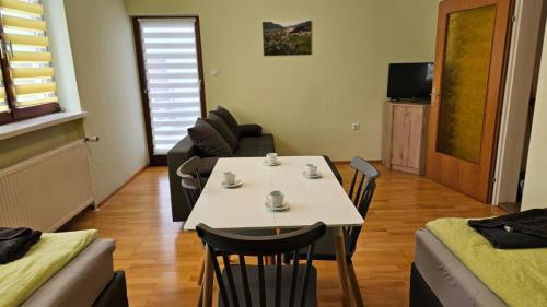 ห้องส่วนกลางสำหรับนั่งเล่น/ดูทีวี, Feriendomizil Wachau in เซเฟลด์ คาโดลซ์