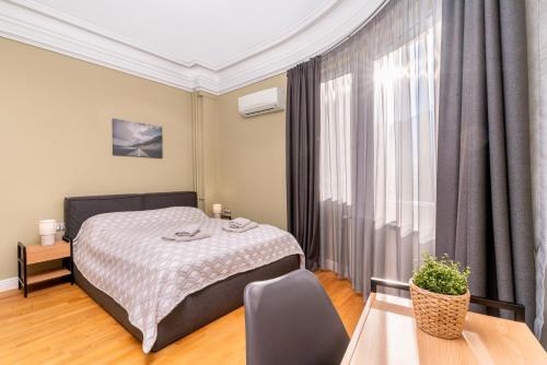 Stunning Luxury 3 Bedroom Apt in the Heart of Town, Sofía (foto 9)