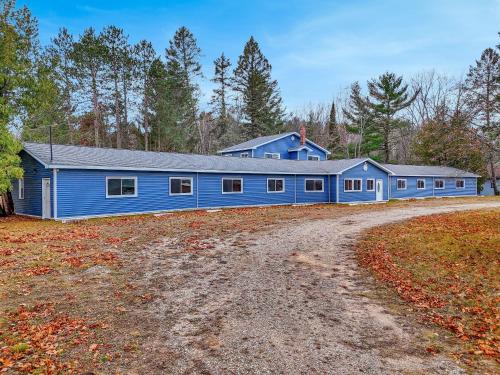 The Blue Anchor Unit #2 in Houghton Lake, USA