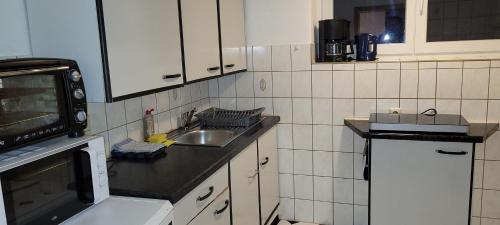 bucătărie, Suhl - Ihre erholsame Arbeiterwohnung in Zentrumnähe (Suhl - Ihre erholsame Arbeiterwohnung in Zentrumnahe) in Suhl