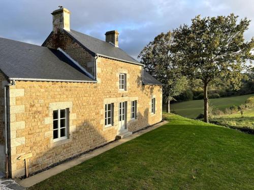 Maison de campagne - St Céneri - Alpes Mancelles