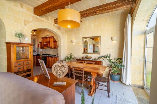 Qronfla Holiday Home with Private Pool in Island of Gozo