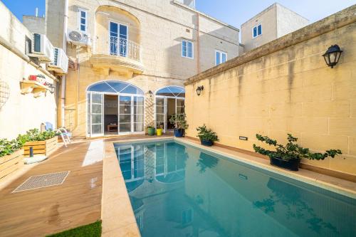 Qronfla Holiday Home with Private Pool in Island of Gozo