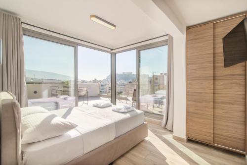Dreamy Athens Terrace with Acropolis View, Atény