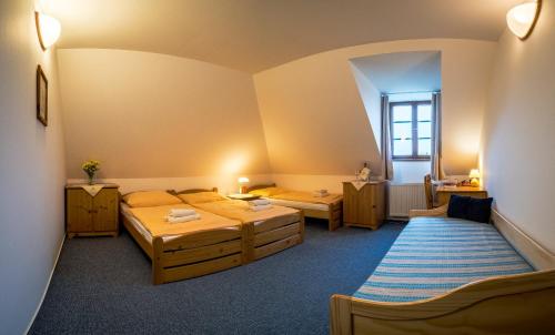 Classic Quadruple Room