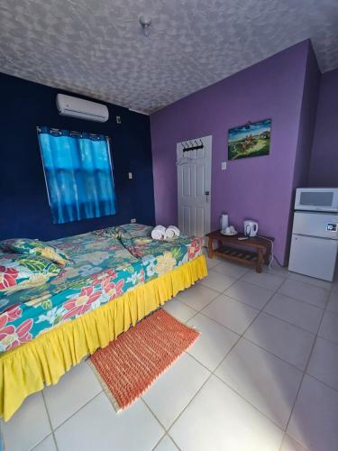 Fish Tobago Guesthouse or Joy and Brandon Guesthouse in Буккоо