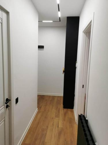 Tina Apartment N64