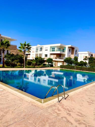 appartement vue sur piscine et montagne imi ouadar taghazout