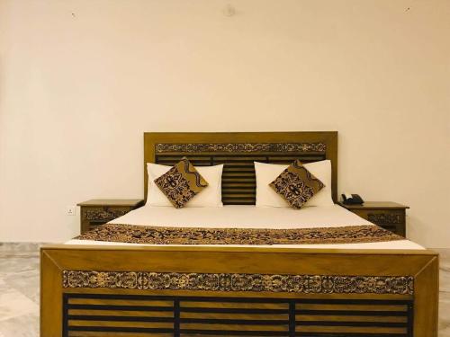 Pakeeza One Hotel – Lahore, WI