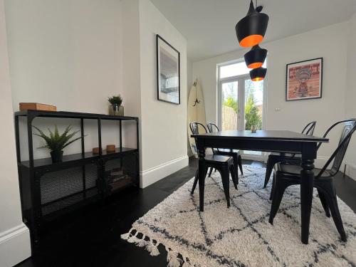 Restored Victorian Home With Private Garden - Bristol