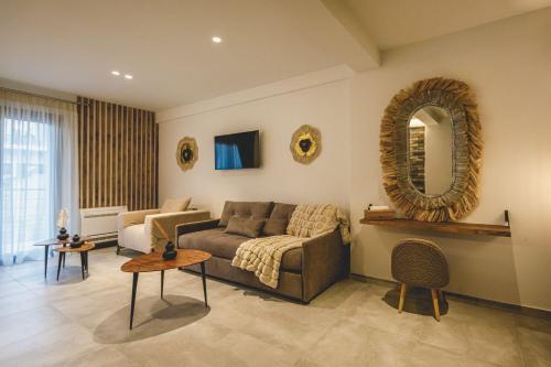 Naias Nemeia Luxury Rooms 2