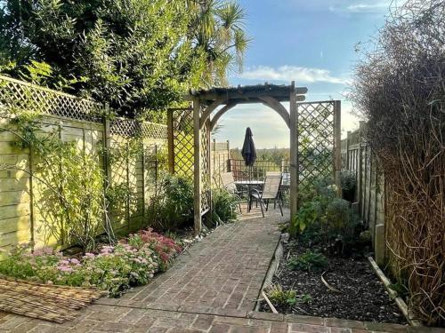 Quaint Cottage in the heart of Arundel in Arundel
