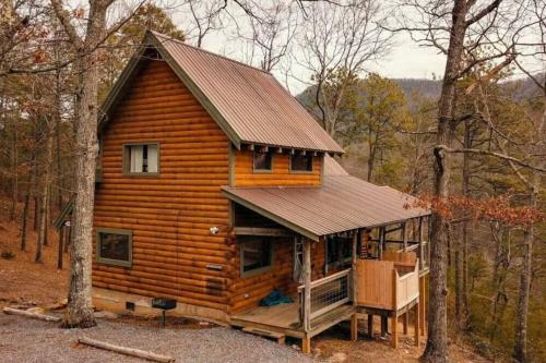 Evies Mountain Castle in Townsend, USA