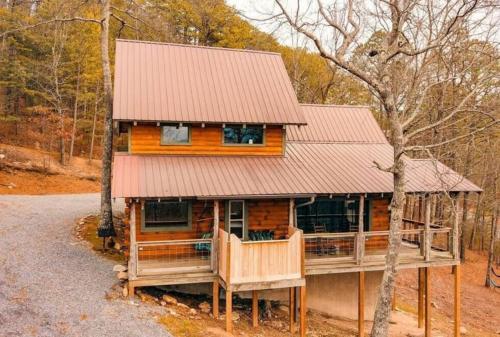 Adelaides Den in Townsend, USA